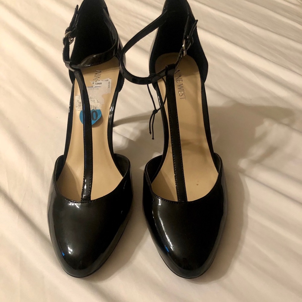 NWT Women’s Nine West Pumps